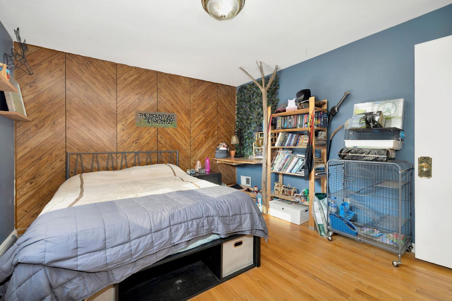 556 Grandin Avenue