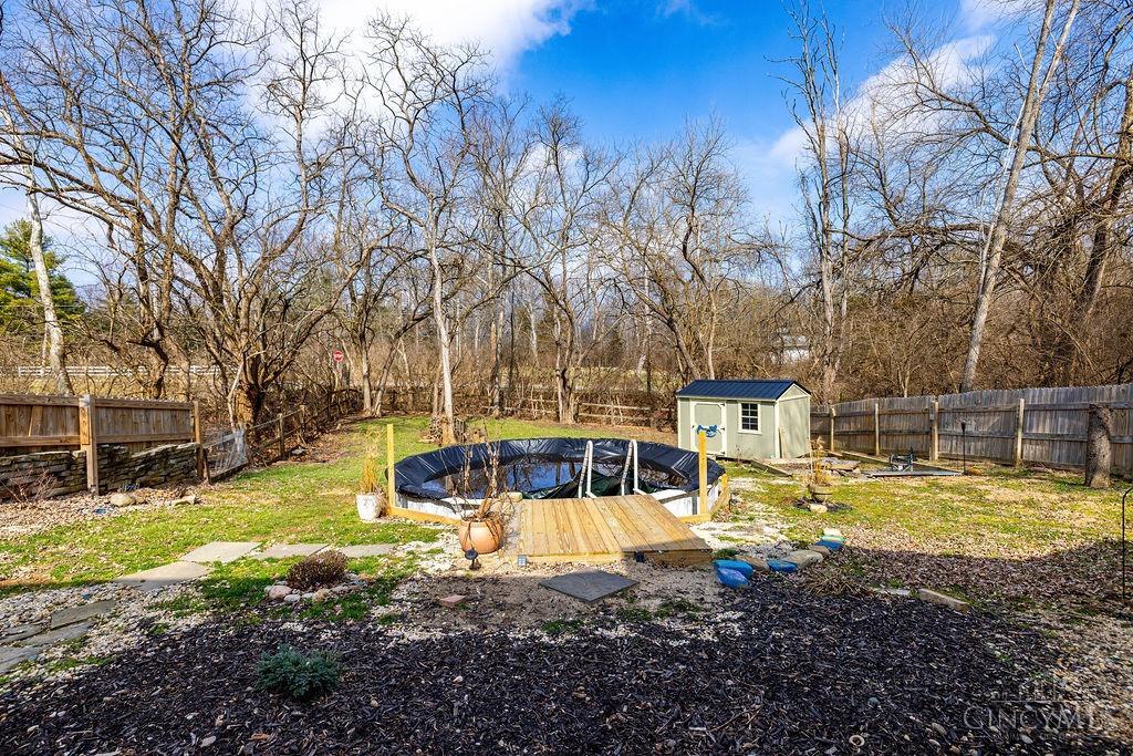 4 Fox Run Circle