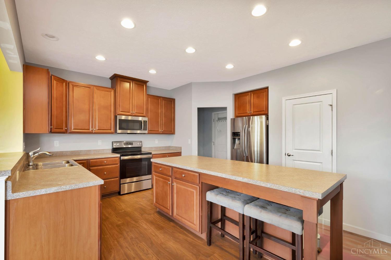 4067 Fairfield Falls Court