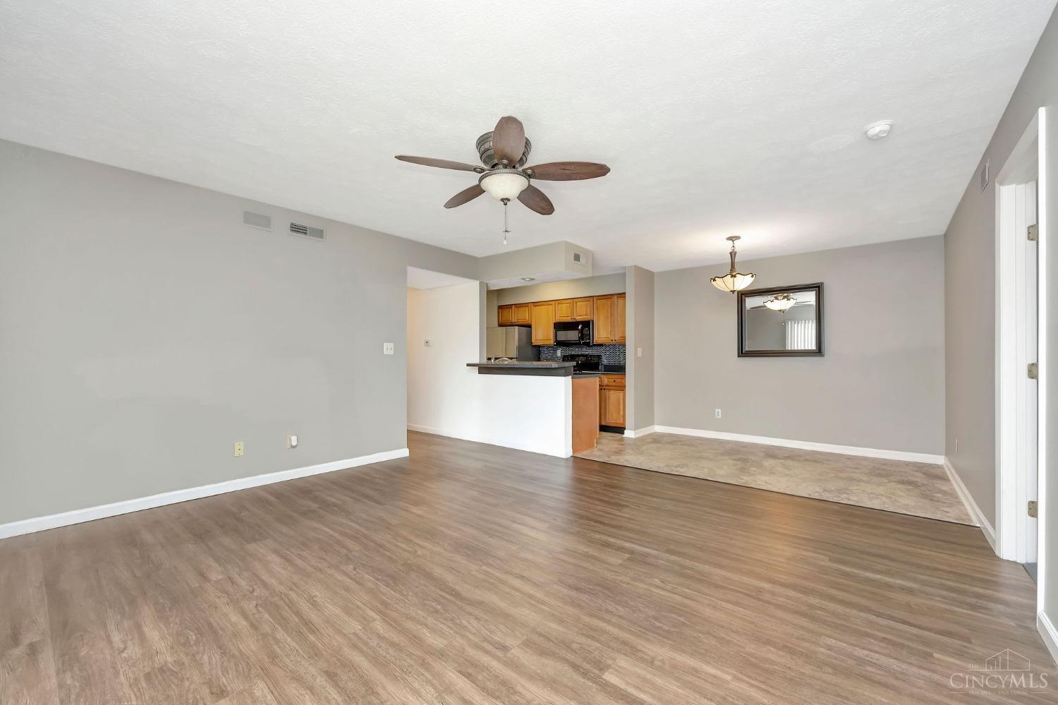 1511 Lake Point Way 3
