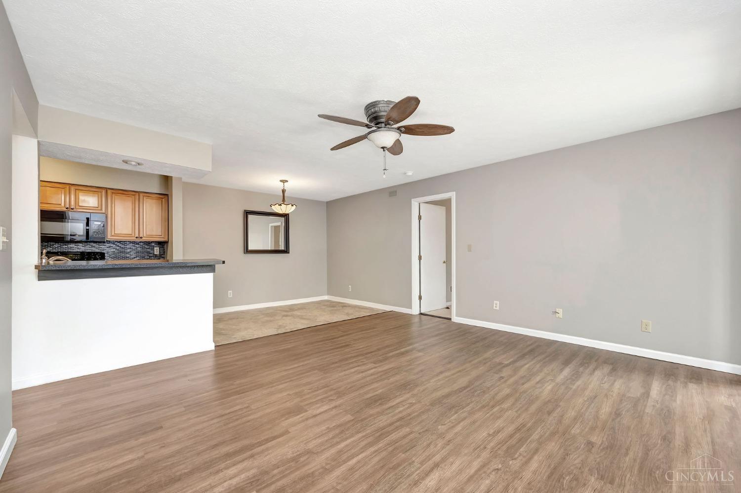 1511 Lake Point Way 3