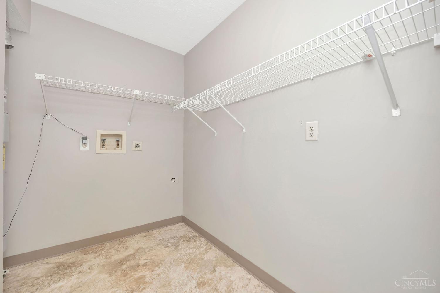 1511 Lake Point Way 3