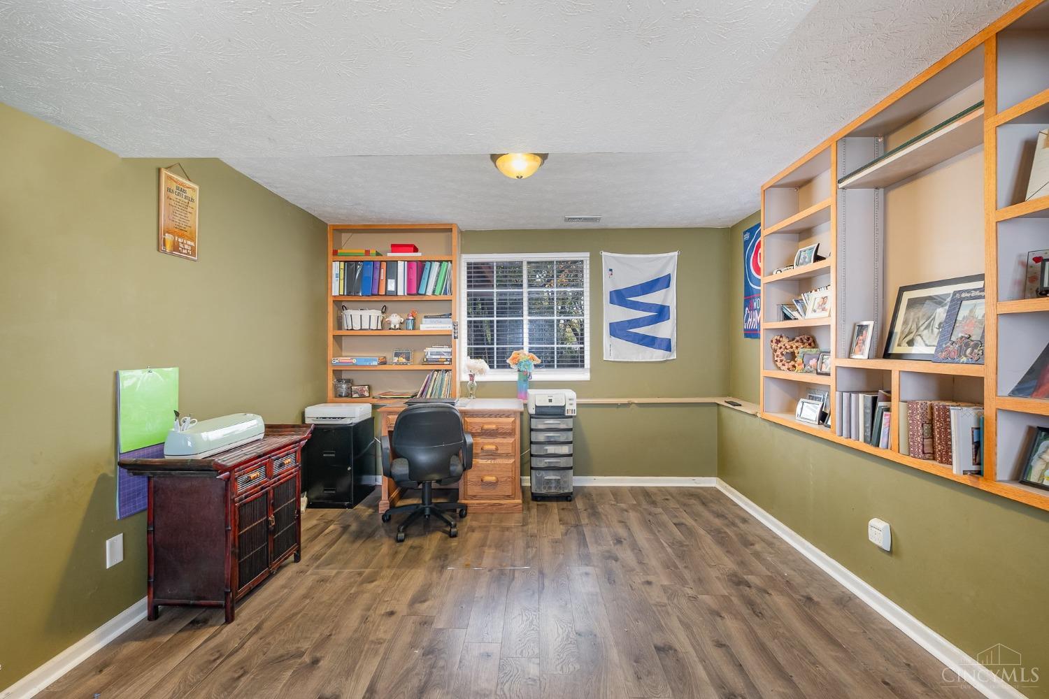 10013 Fairglen Drive