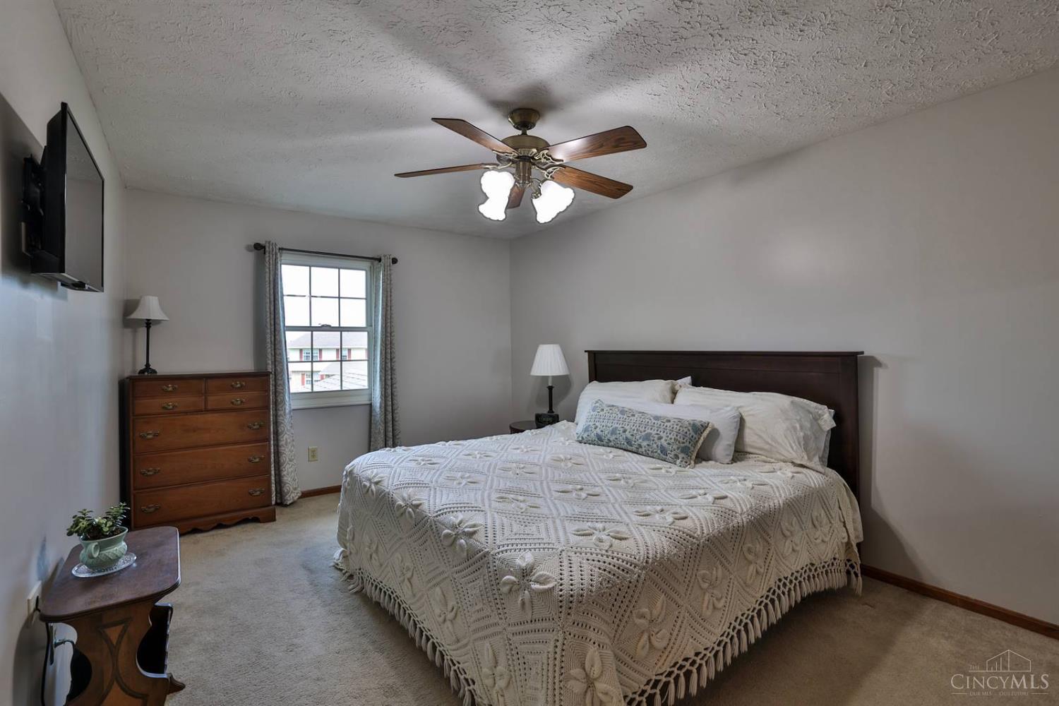 6598 Silver Skate Drive