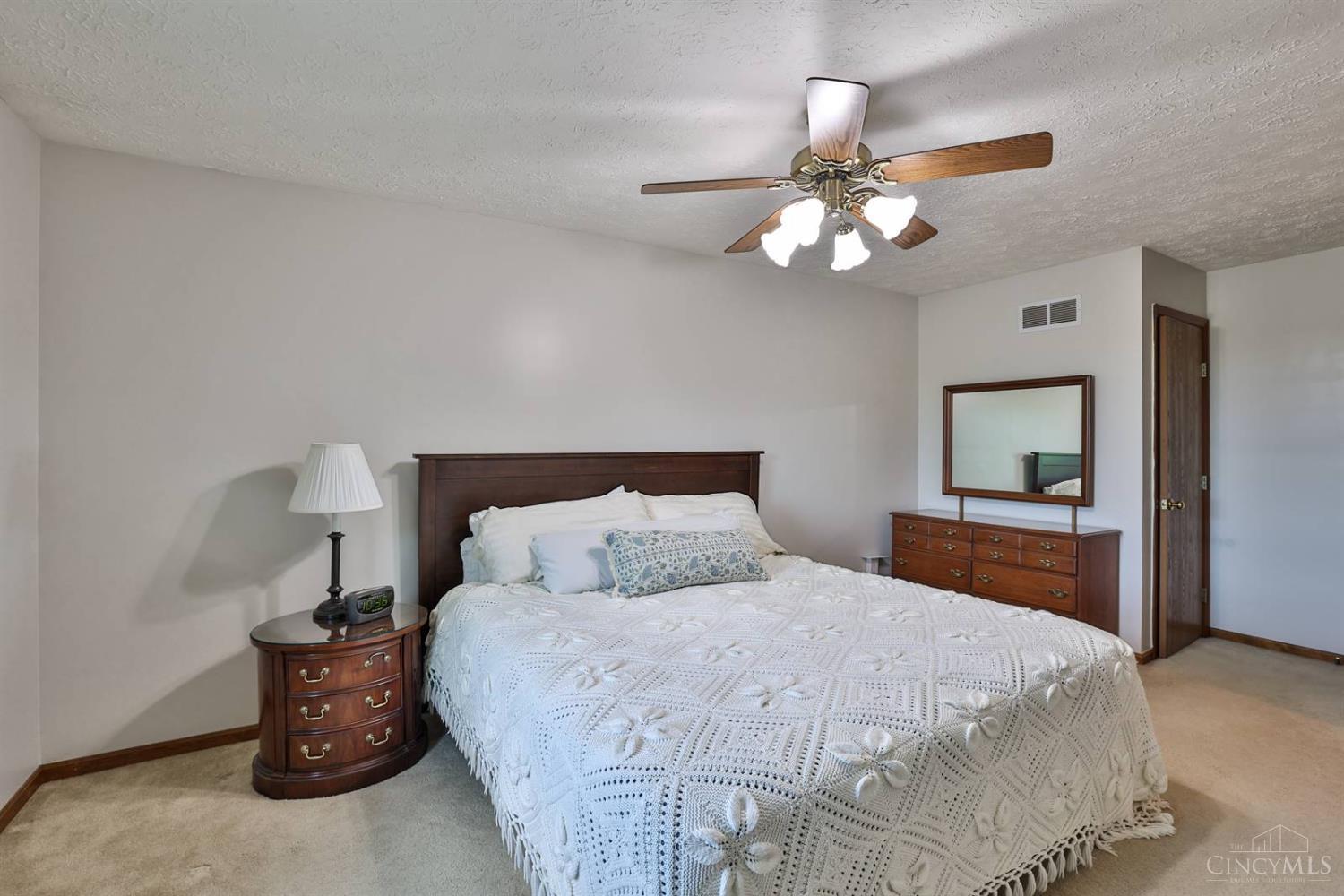 6598 Silver Skate Drive