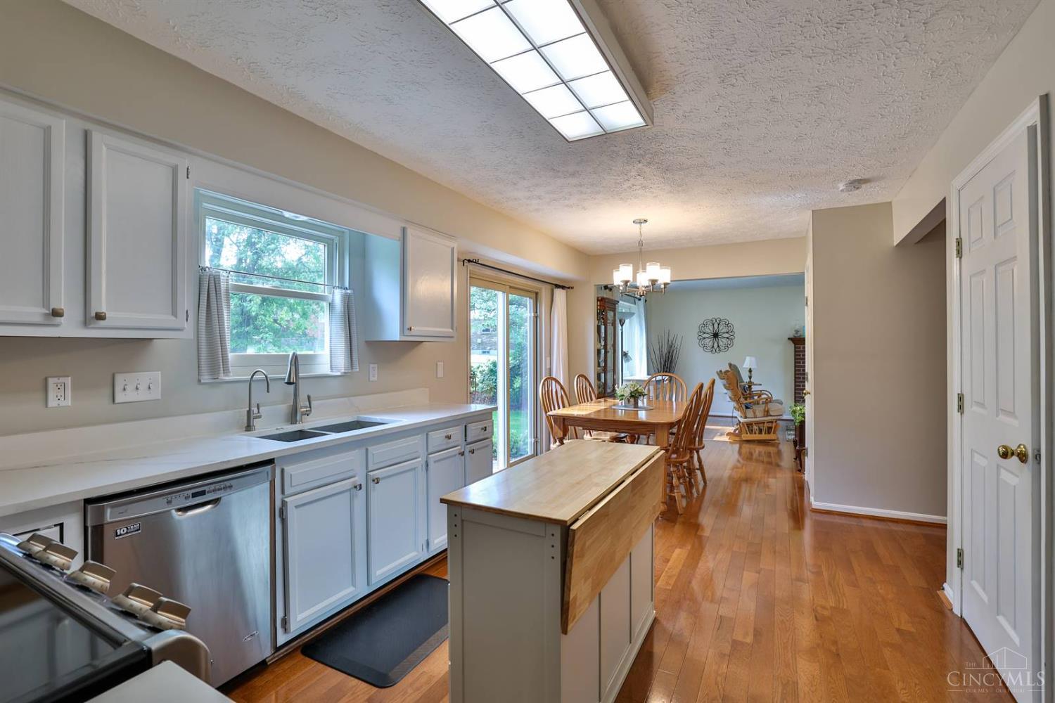6598 Silver Skate Drive