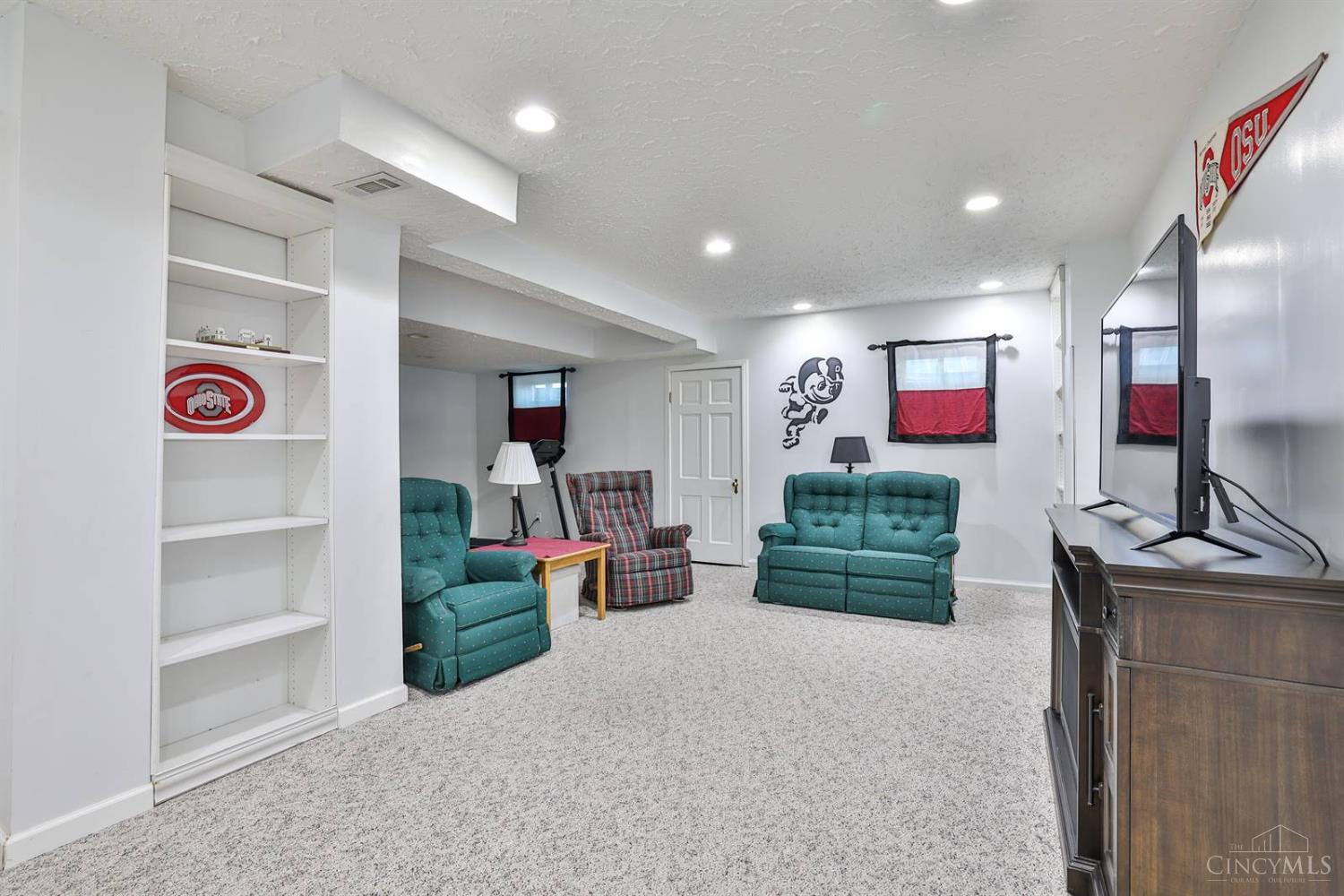 6598 Silver Skate Drive