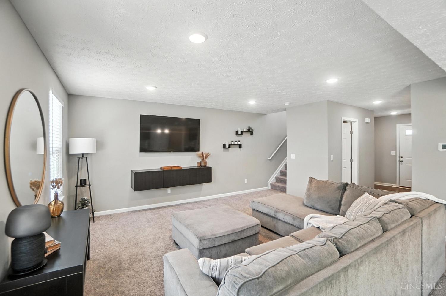 2821 Pine Leaf Court