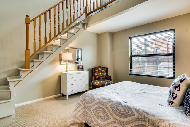 1140 W Cornelia Avenue Unit: C