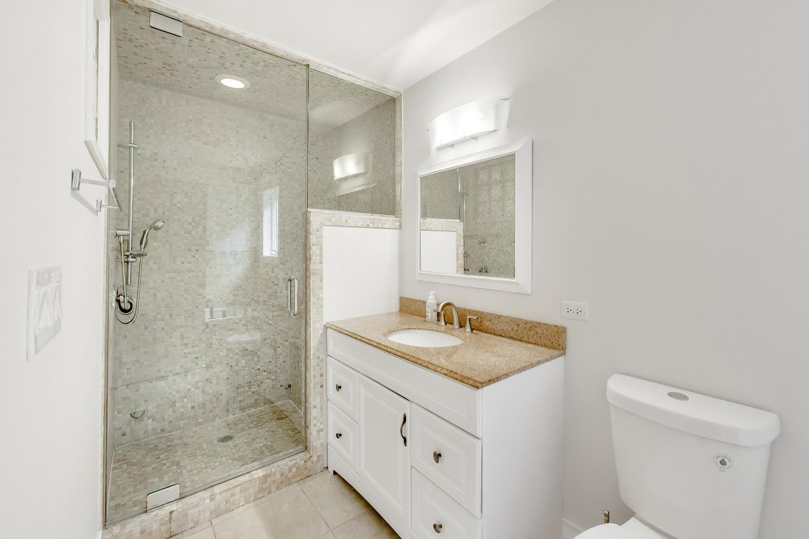 3413 S Indiana Avenue