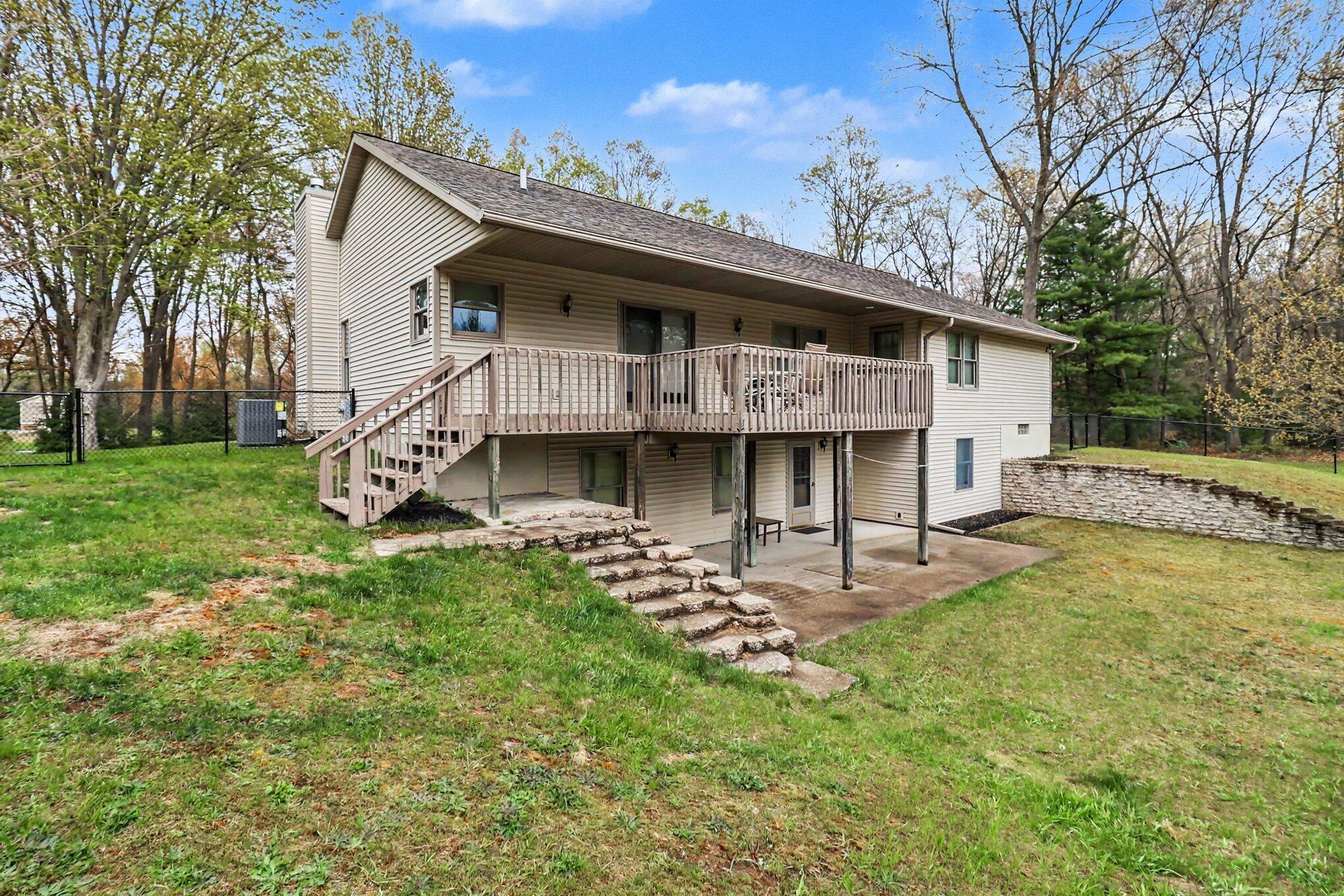 1515 W River Road