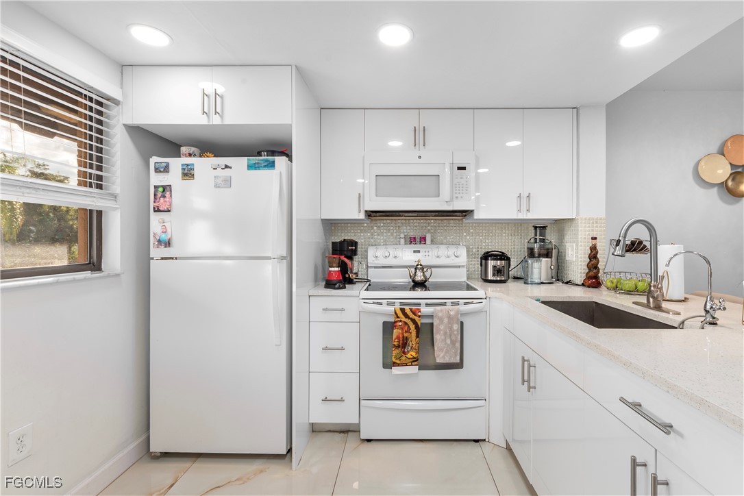 4790 S Cleveland AVE 1706