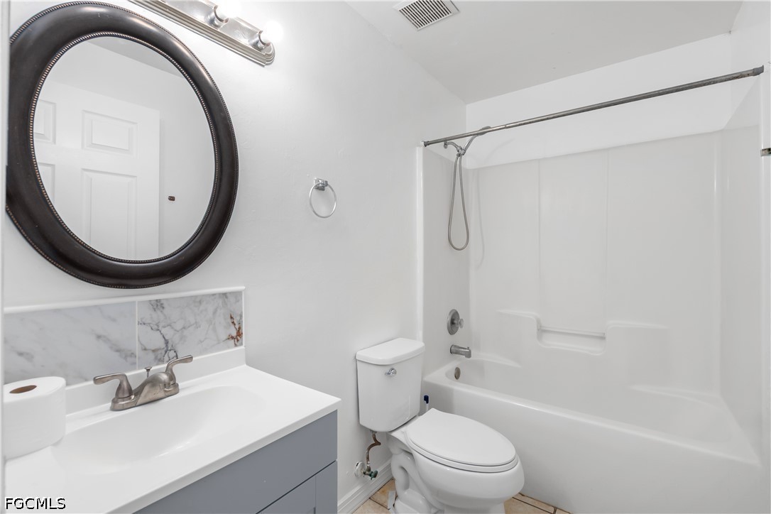 2405/2407 George AVE S