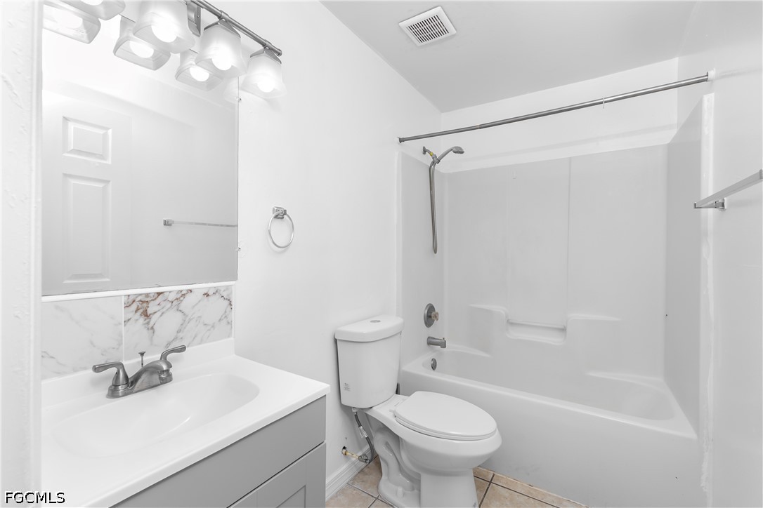 2405/2407 George AVE S