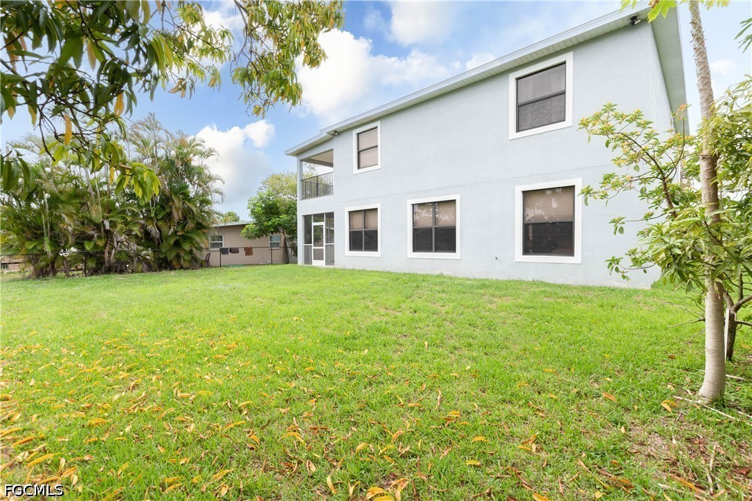 2360 Burton AVE