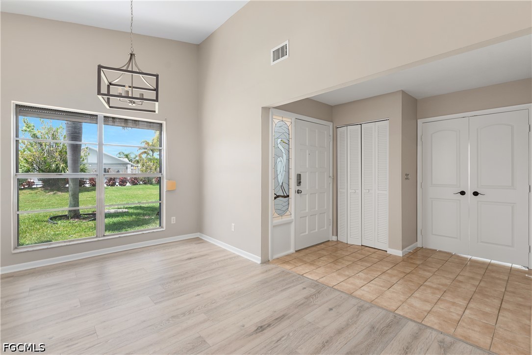9749 Maplecrest CIR