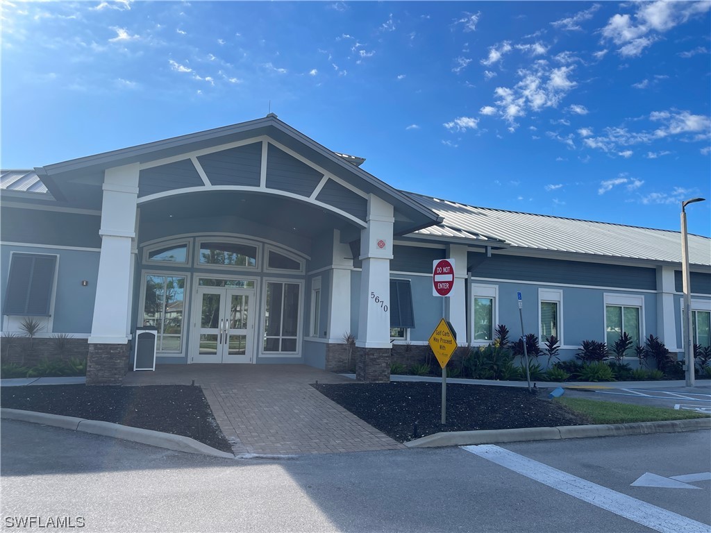 5830 Trailwinds DR 824