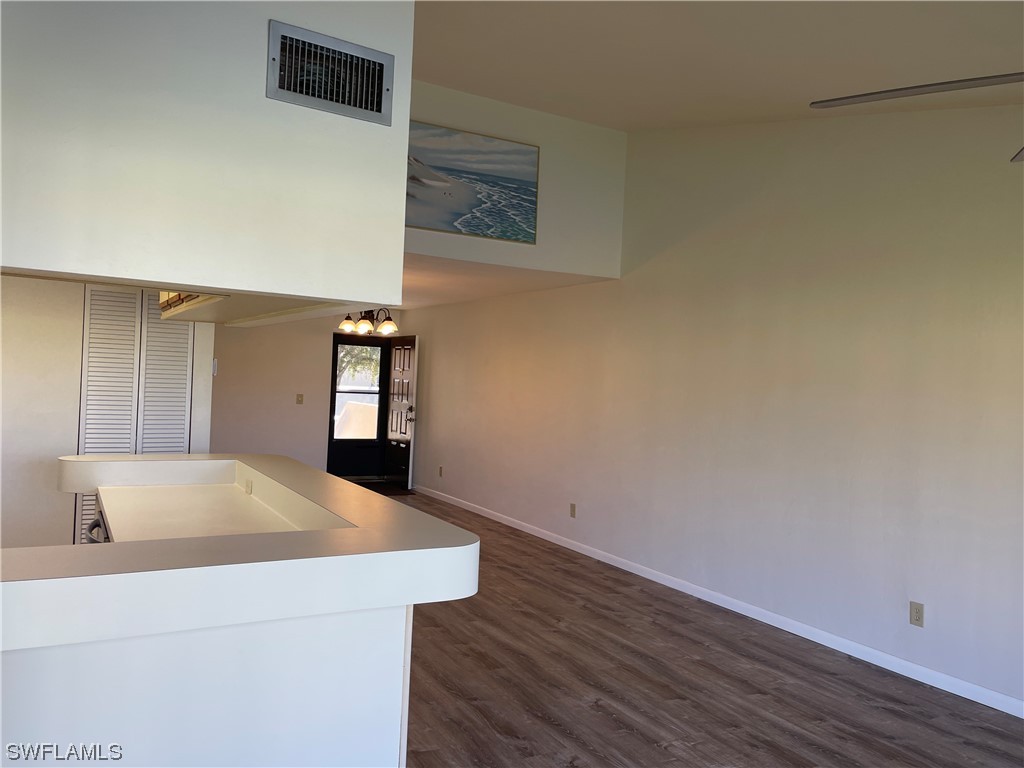 5830 Trailwinds DR 824