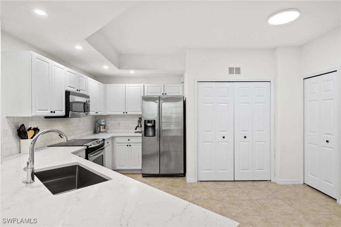 9661 Hemingway LN 3210