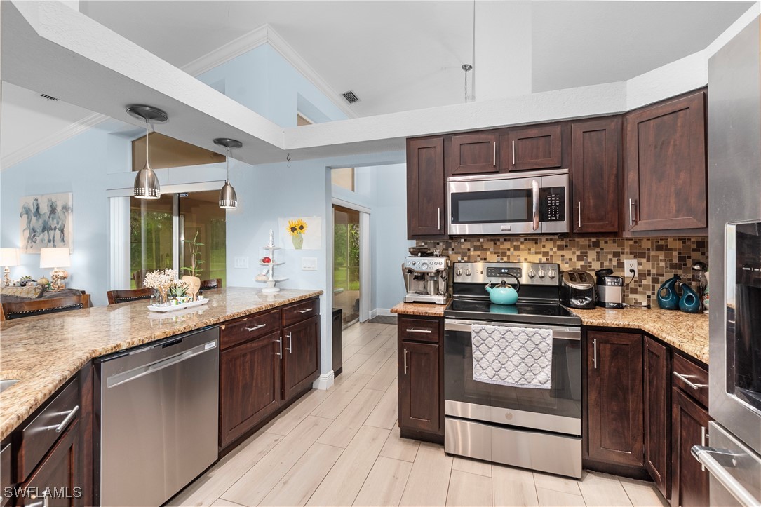 1333 20th AVE NE