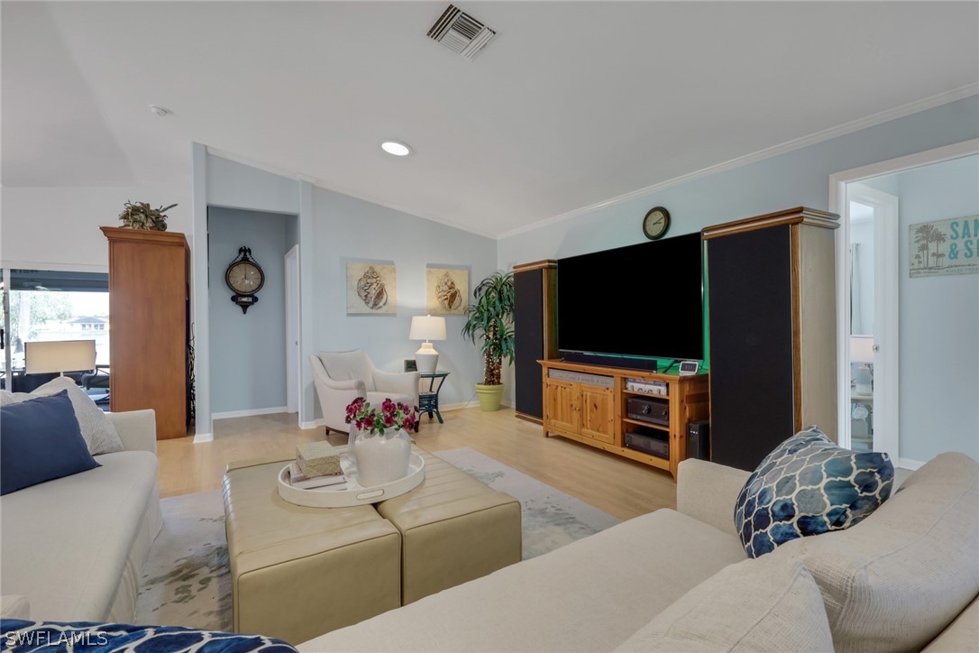7581 Cameron CIR