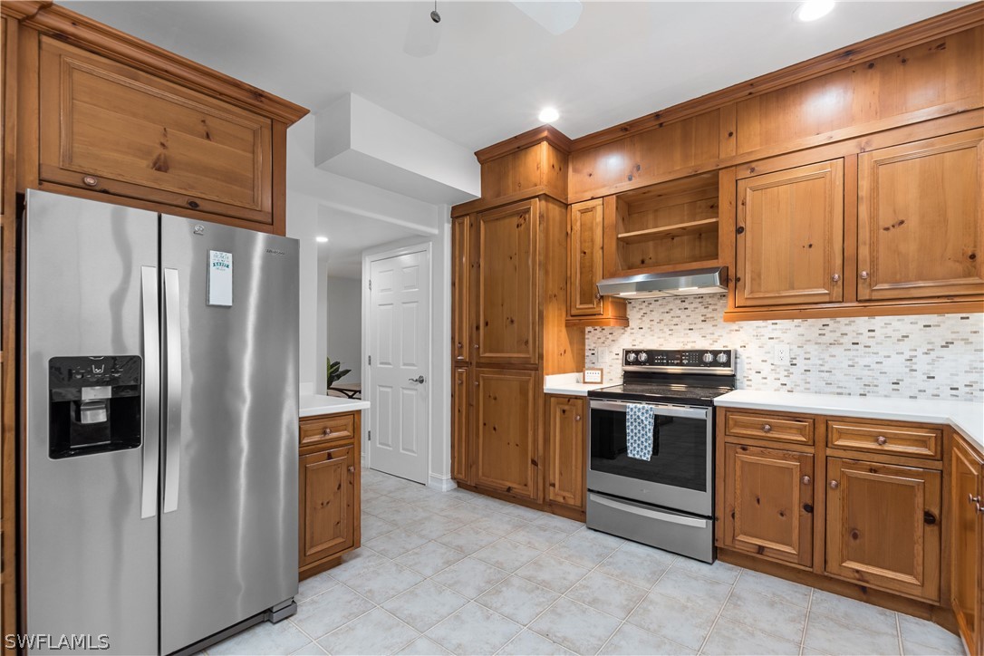 2240 16th AVE SW