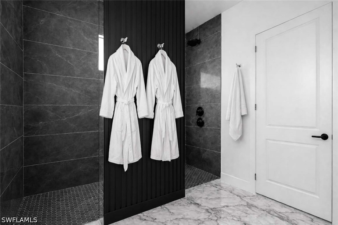 817 Frederick Reid ST E