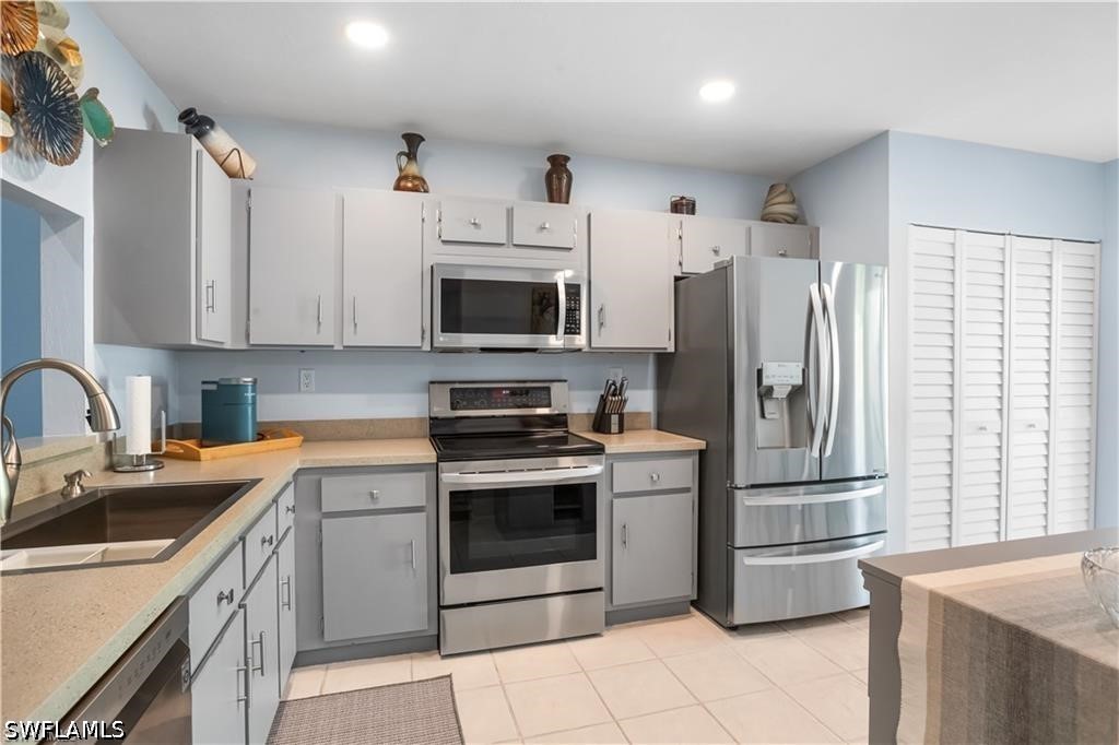 1814 Kings Lake BLVD 203