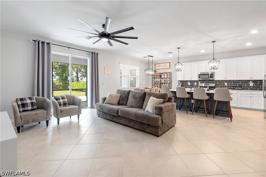 2639 Scarlet WAY