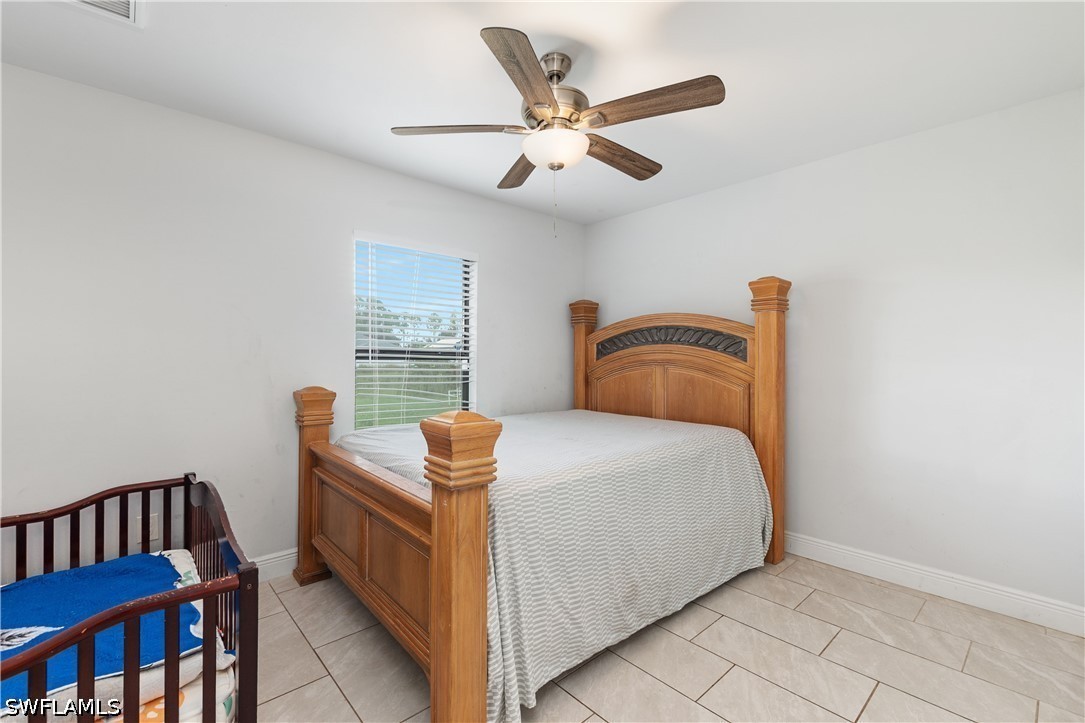 2618 Helen CIR
