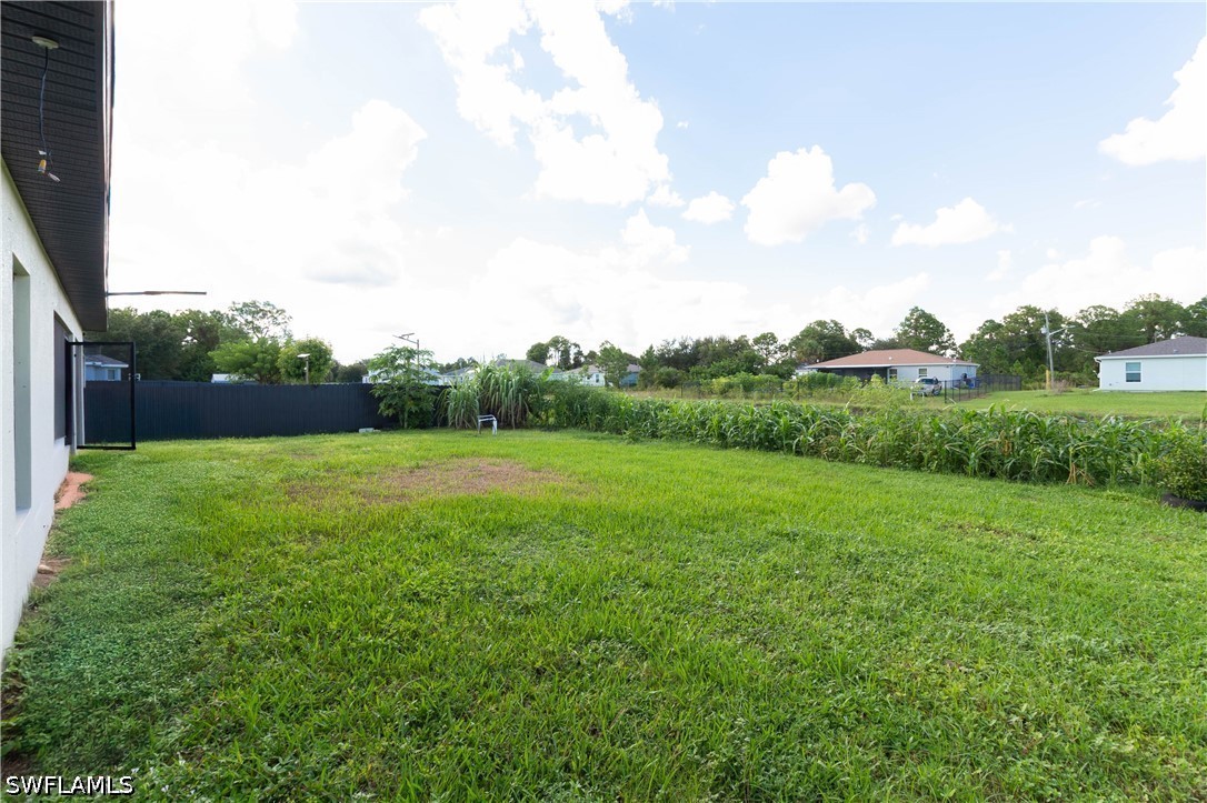2618 Helen CIR