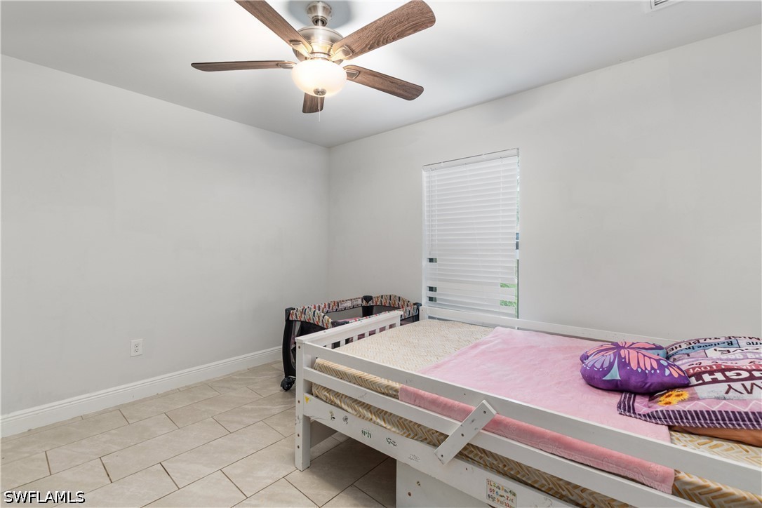2618 Helen CIR