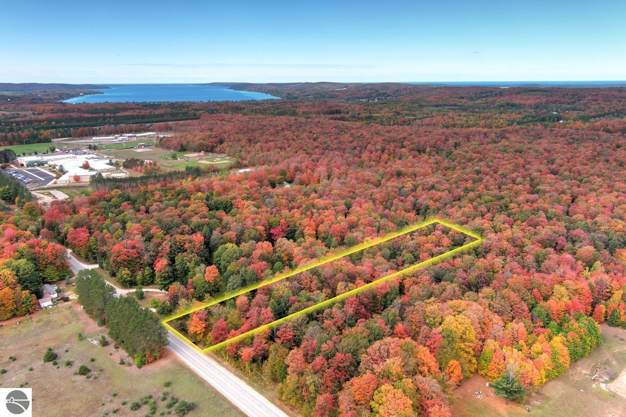 00Z0 Homestead Road