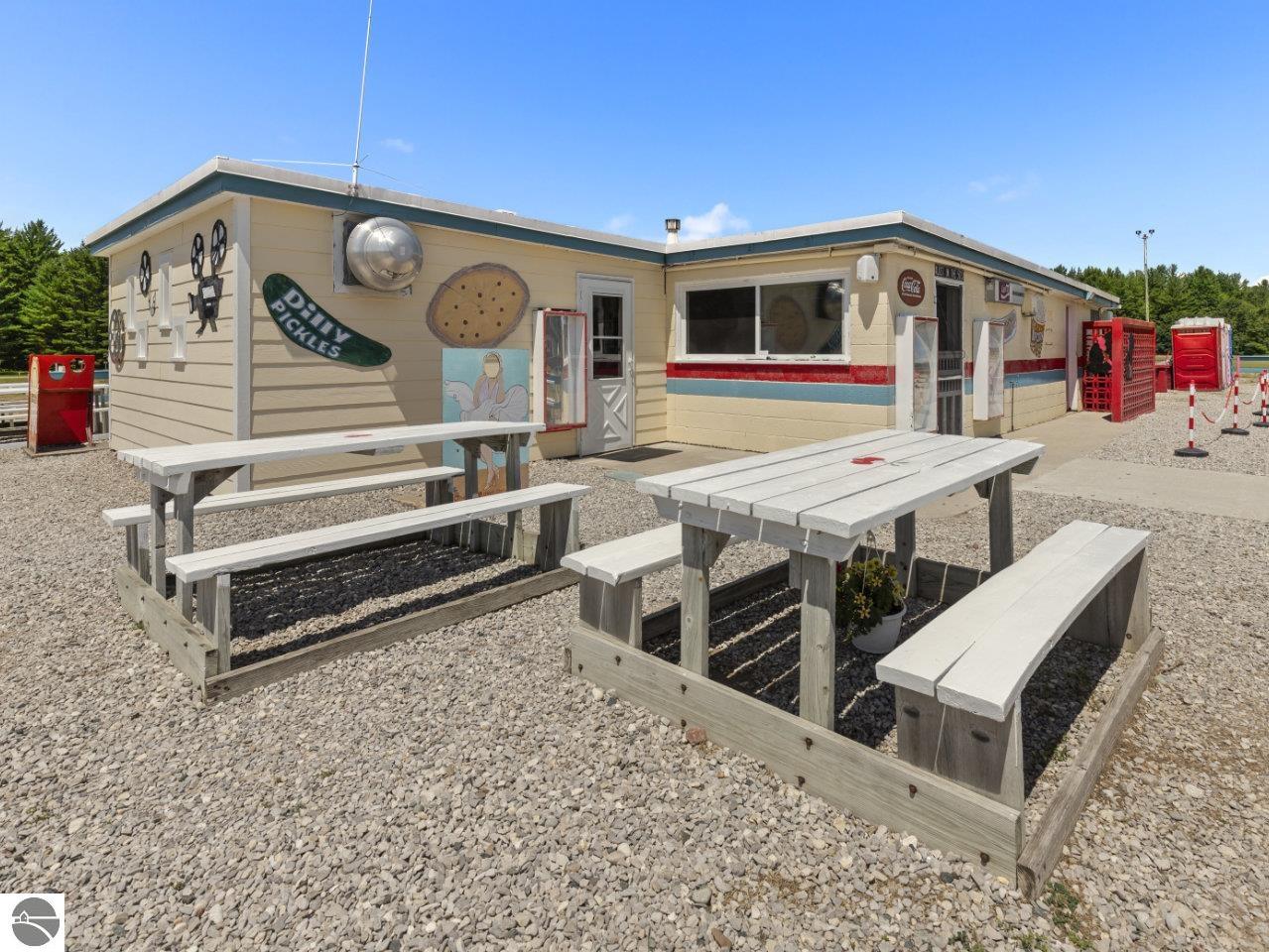 9812 Honor Highway