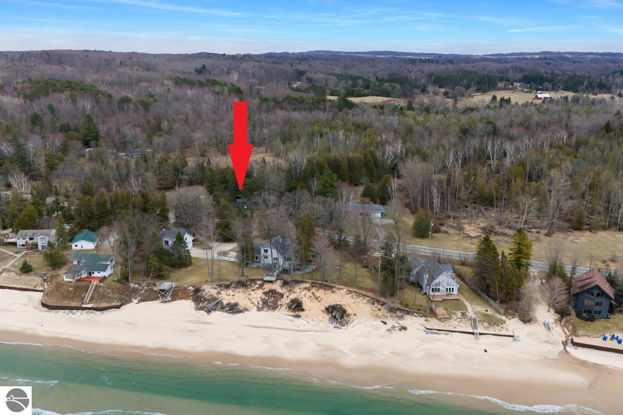 6485 Lakeshore Road
