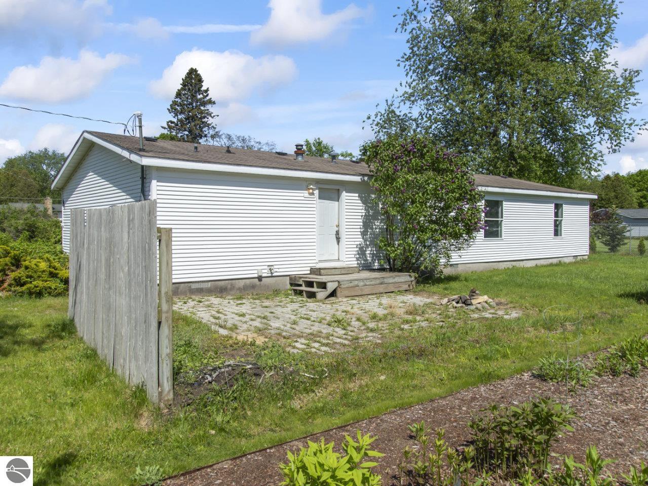 923 Hall Avenue