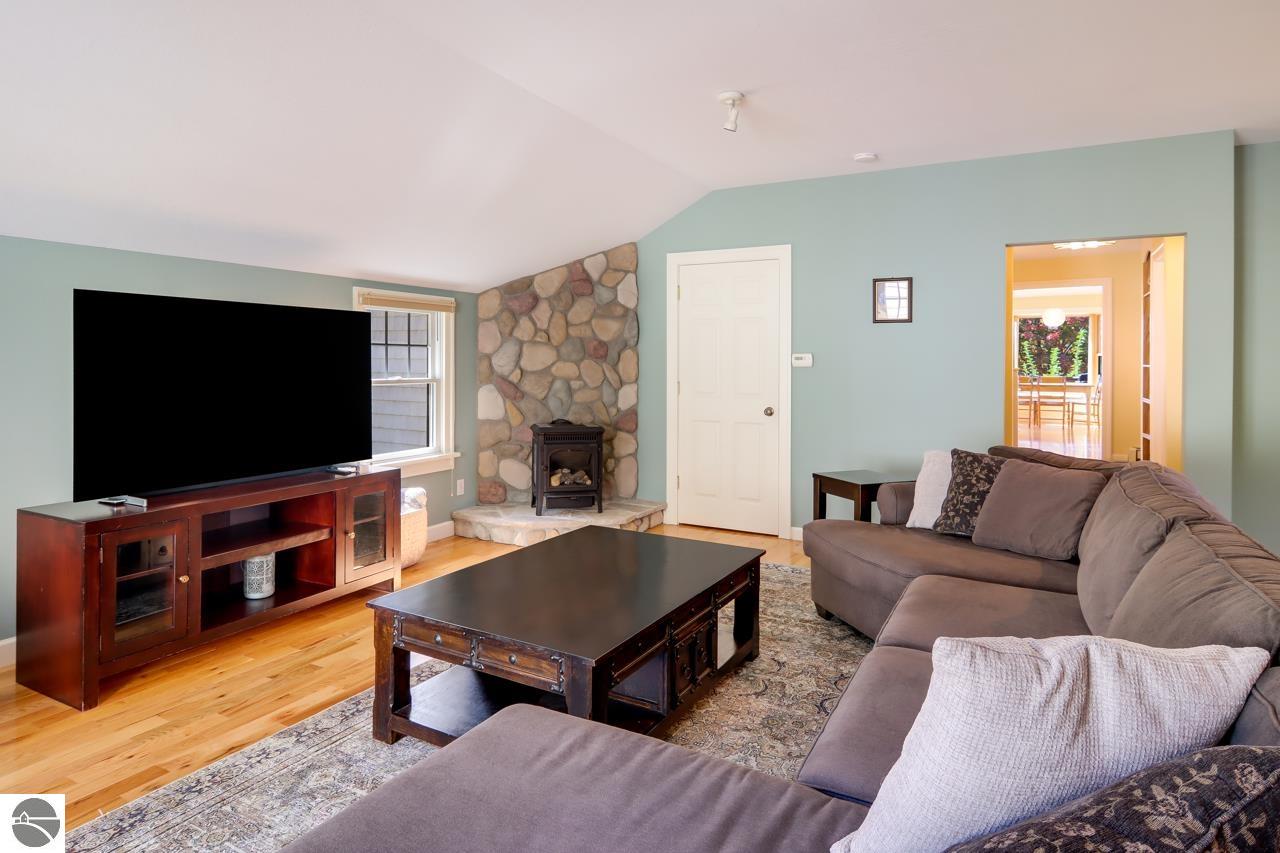 8043 Cherry Lane