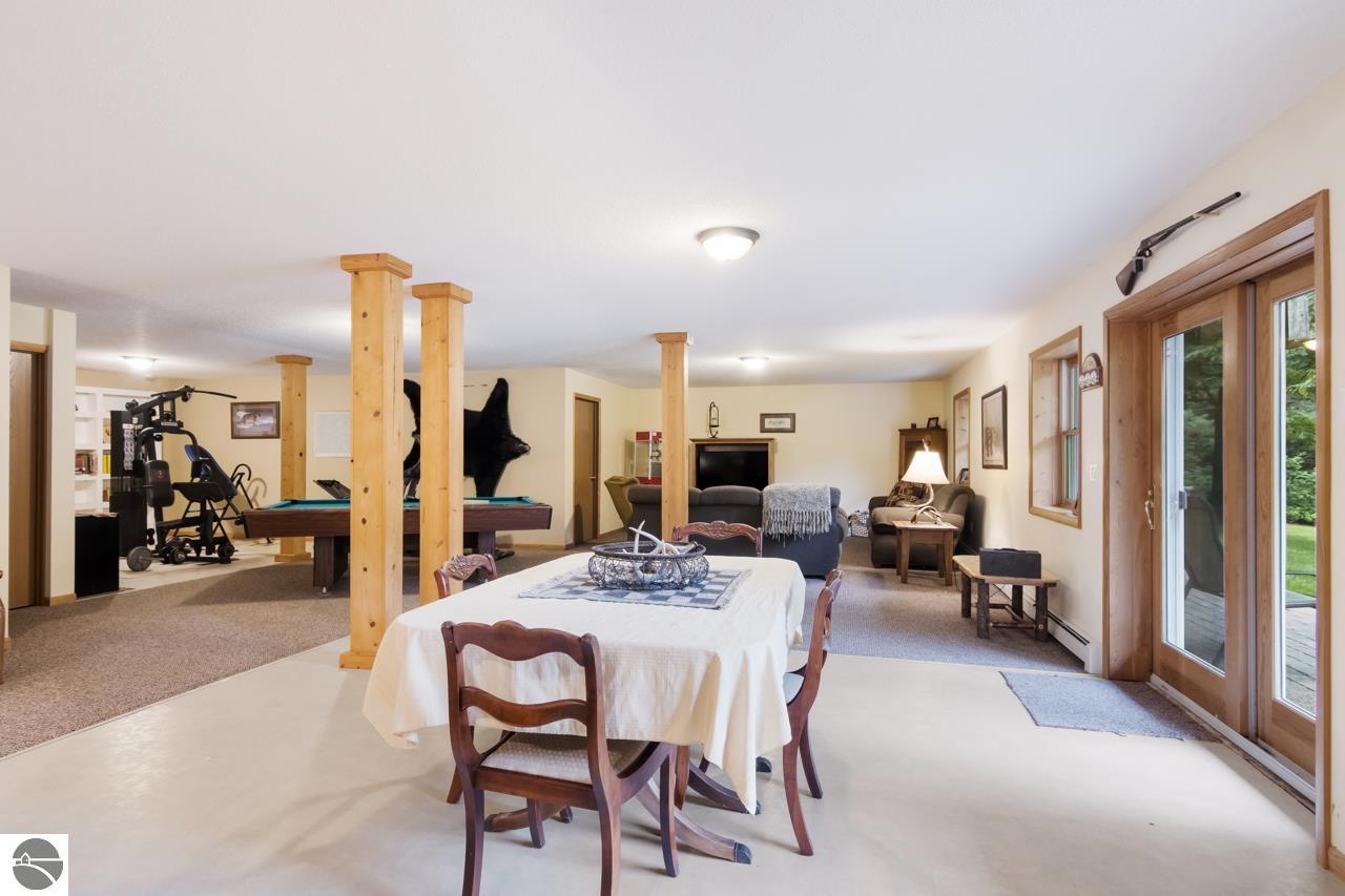 8613 Anderson Road