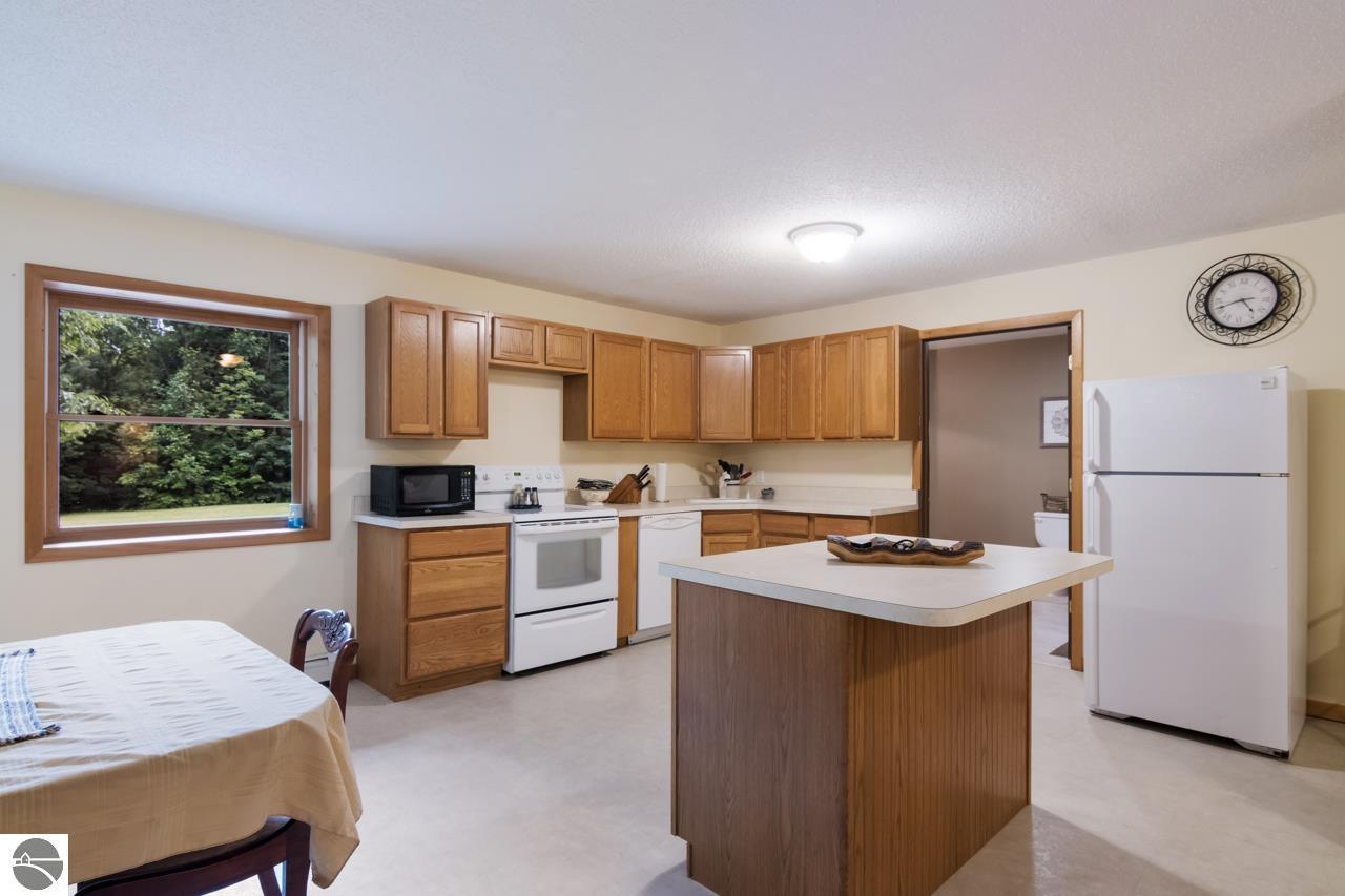 8613 Anderson Road