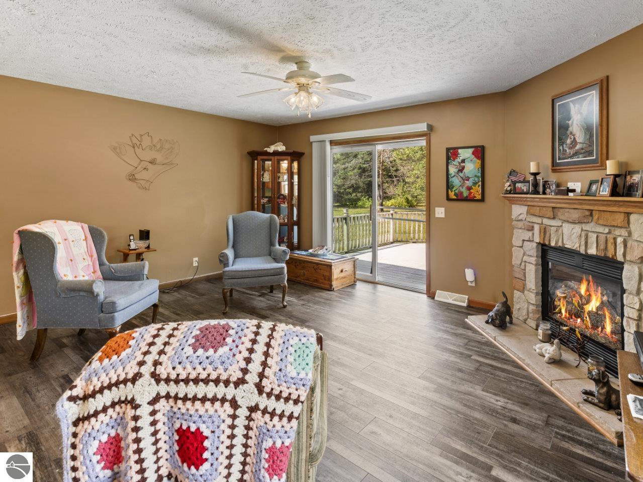 2770 Mohawk Trace