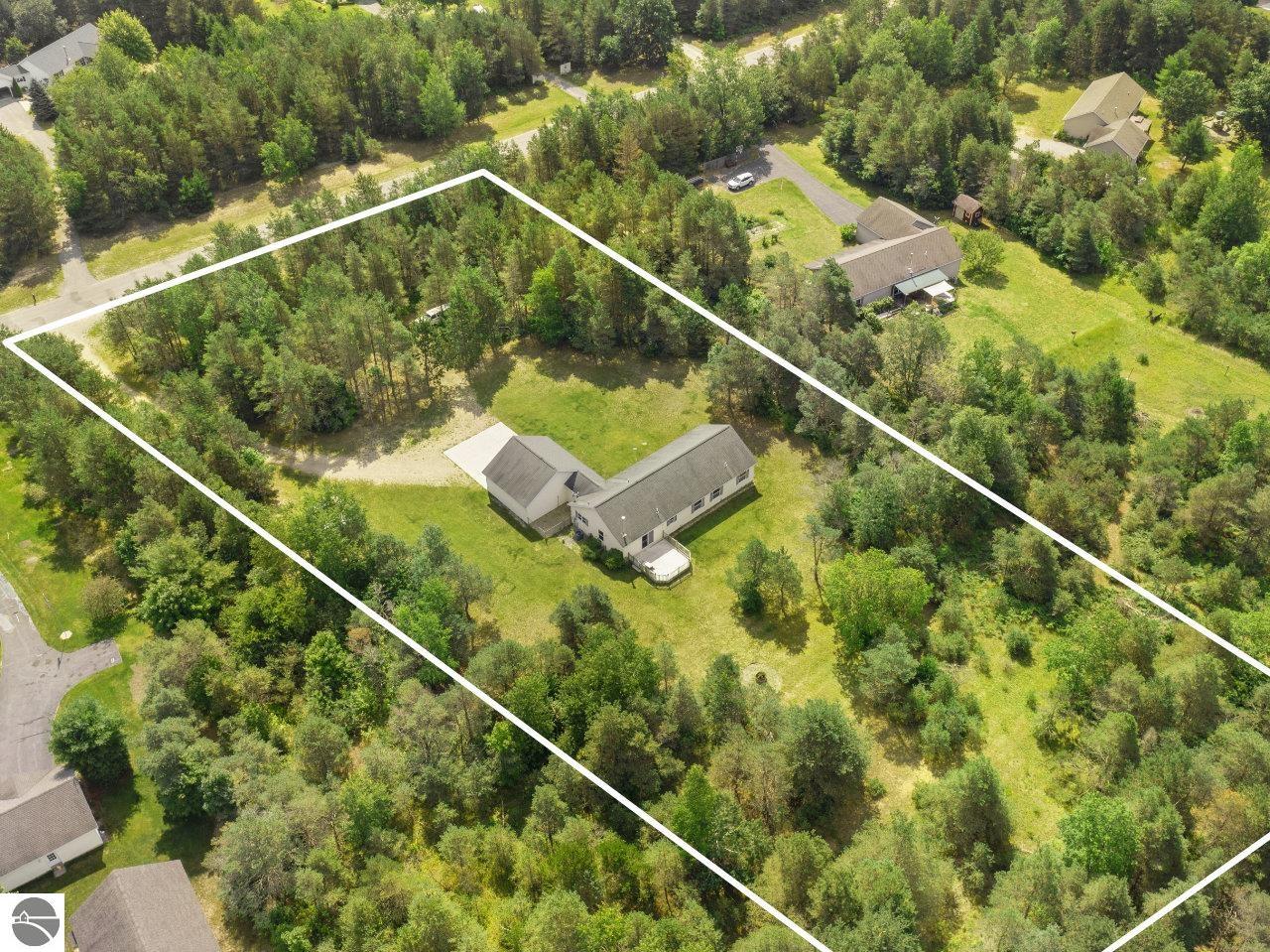 2770 Mohawk Trace
