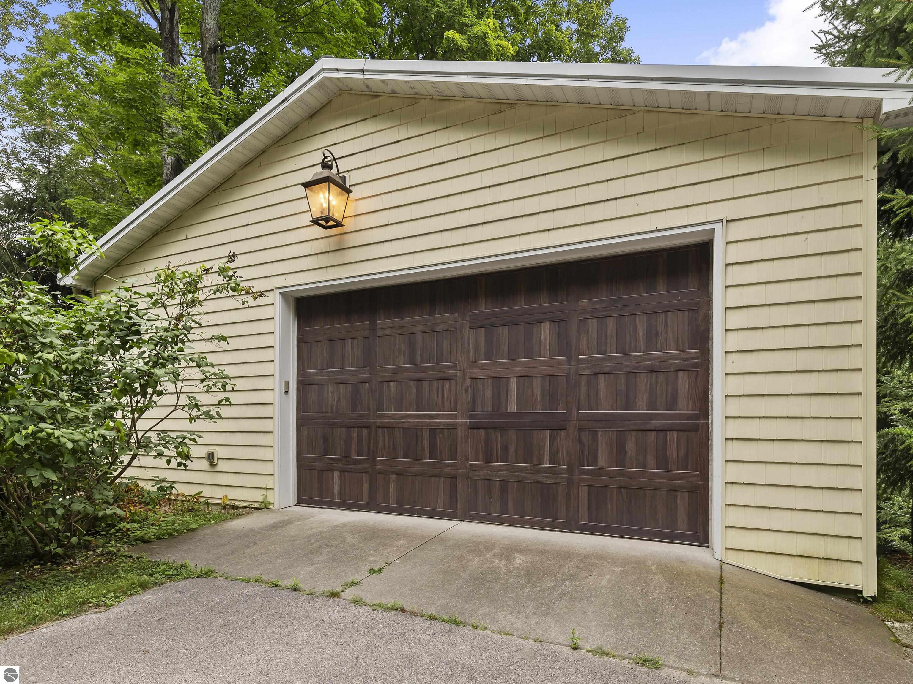 1265 River Road