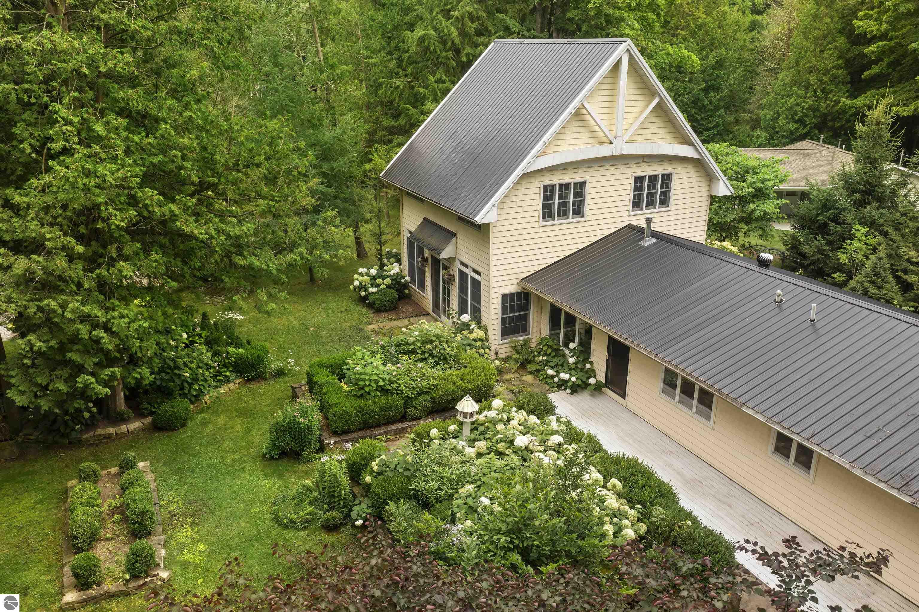 1265 River Road