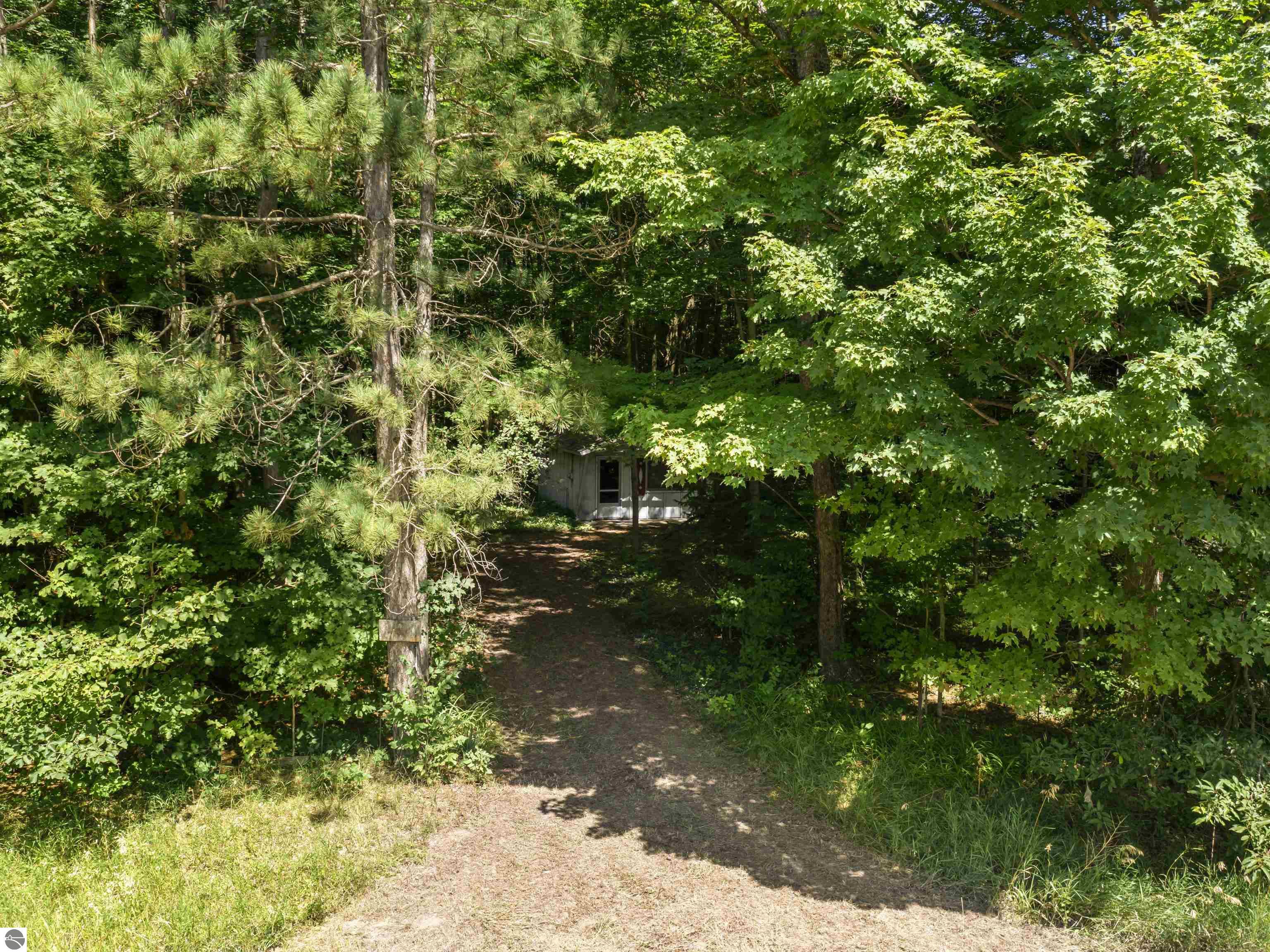 14880 Woods Trail