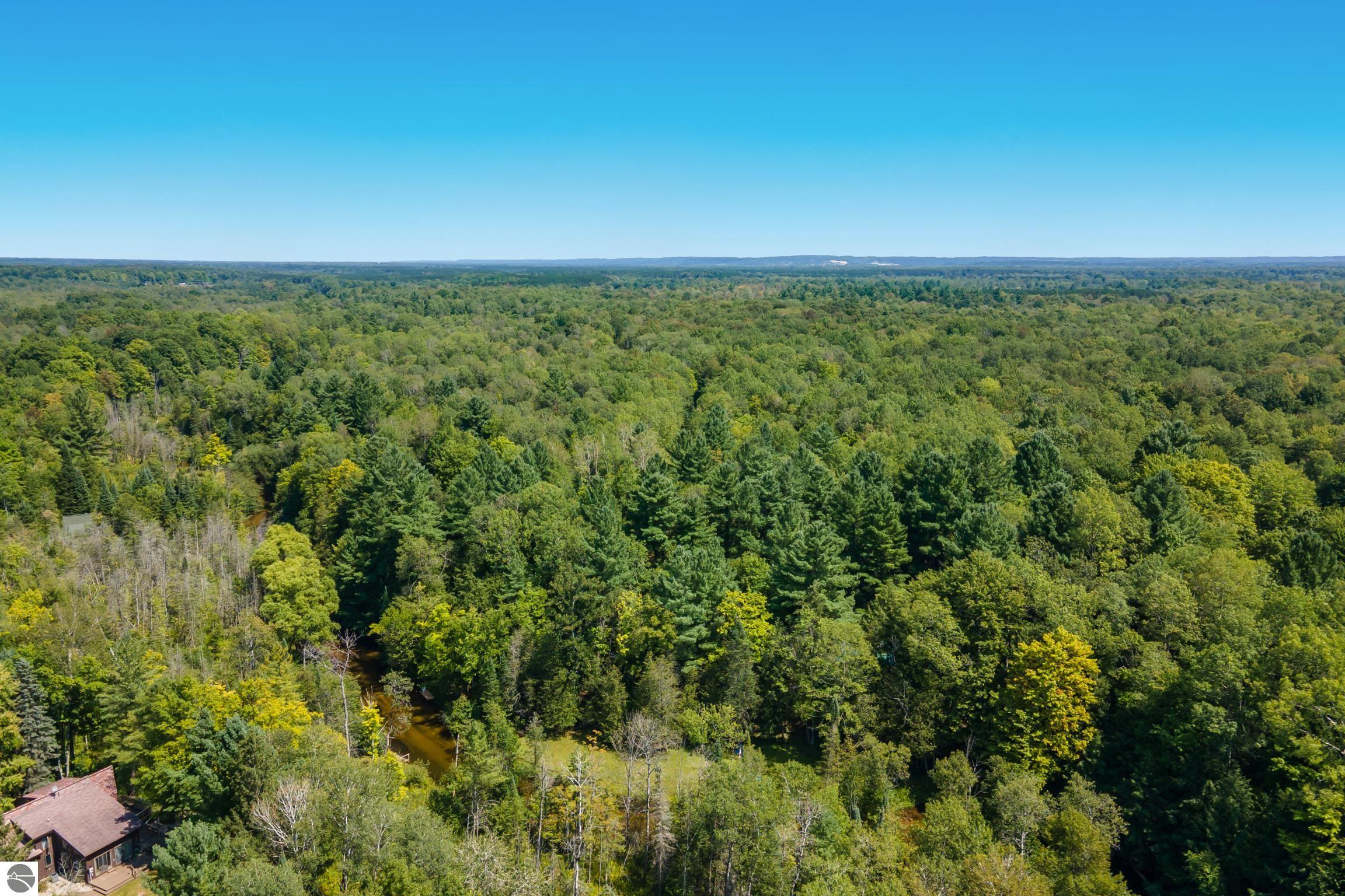 15300 Roaring Brook