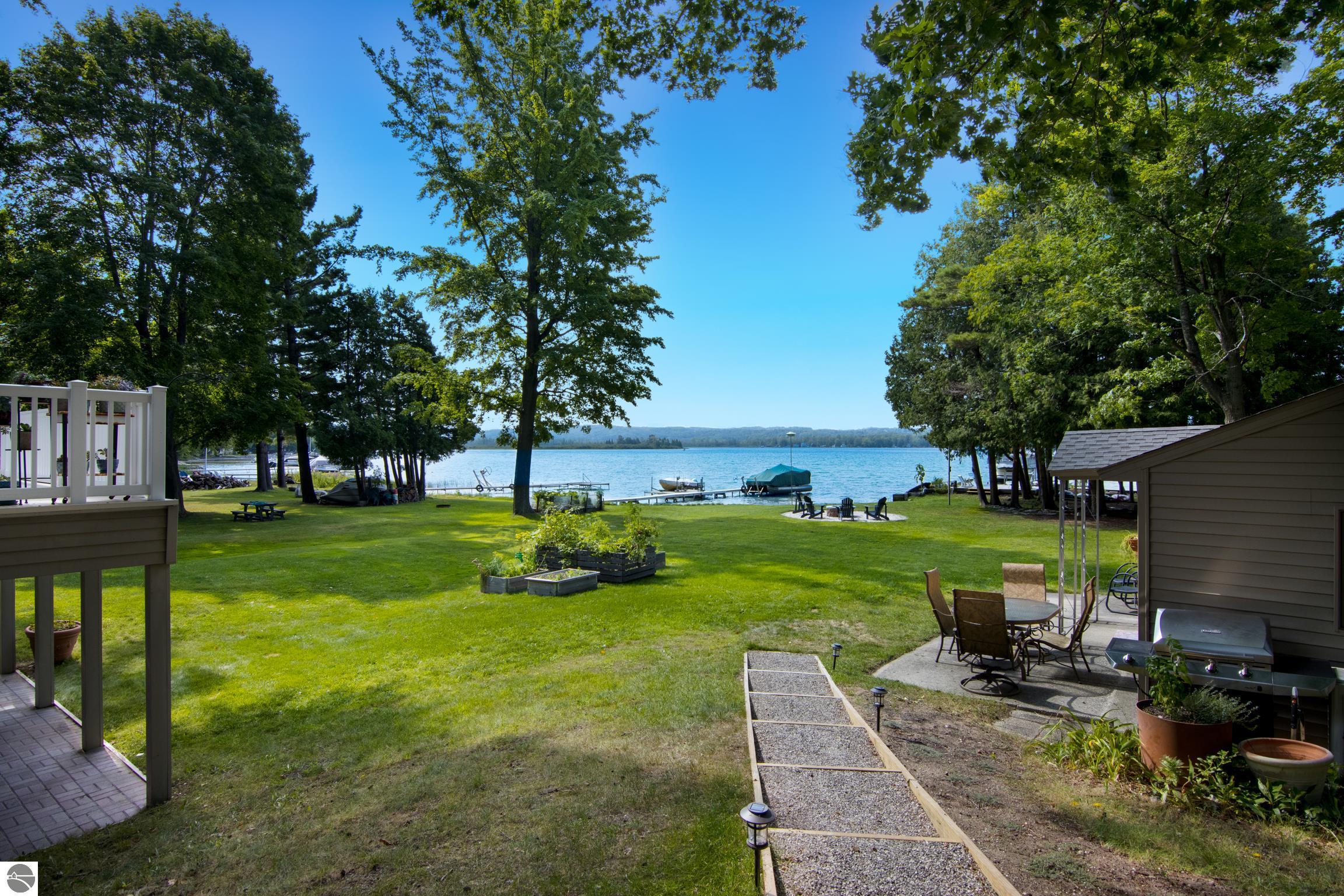 8679 Deadstream Road