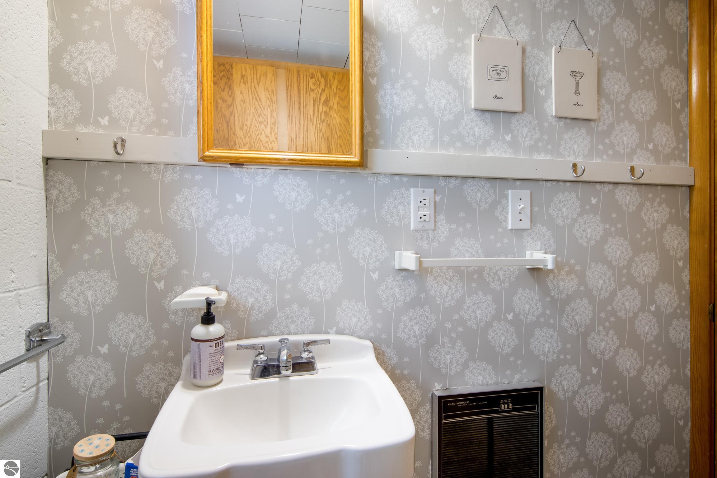 8679 Deadstream Road