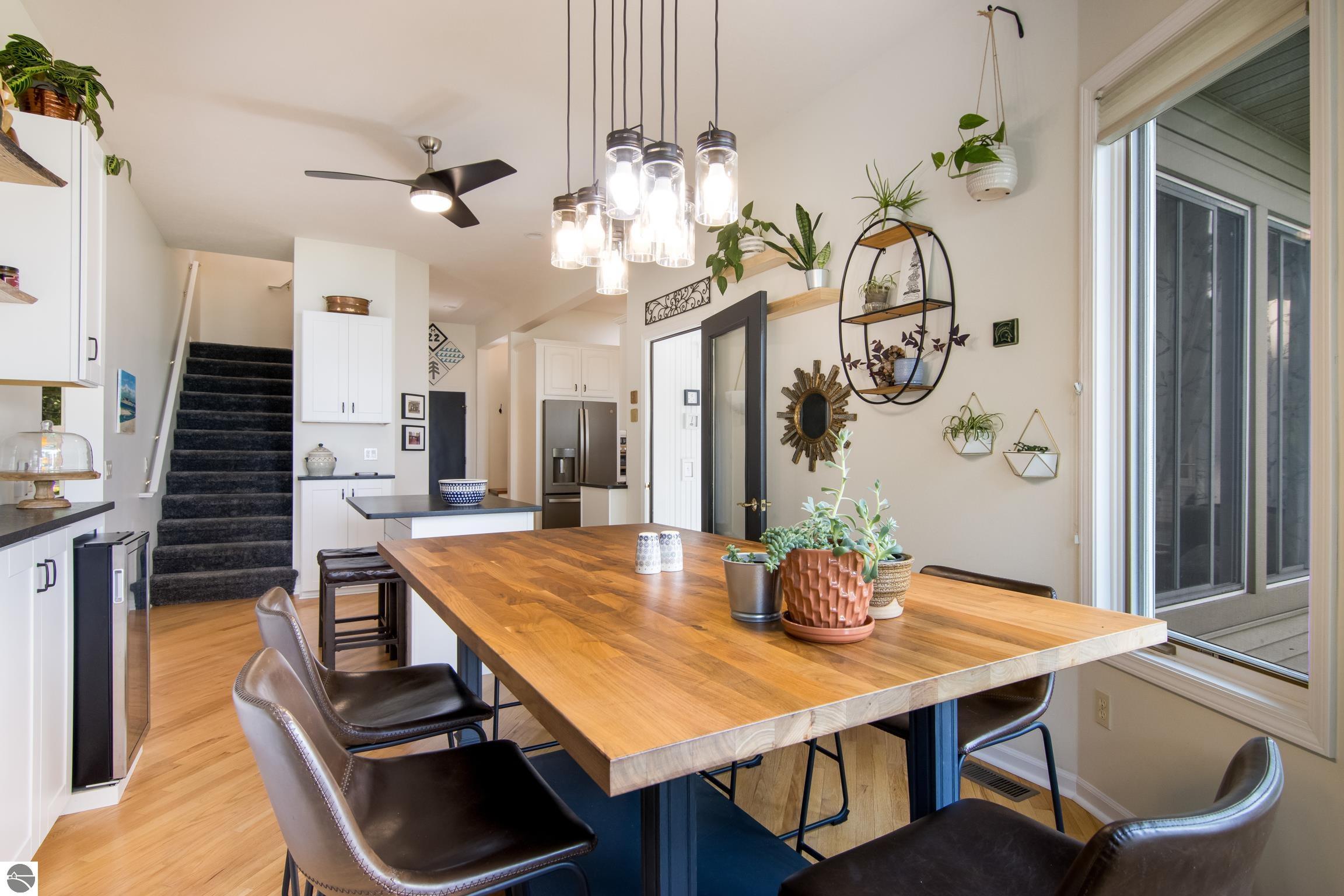 8679 Deadstream Road