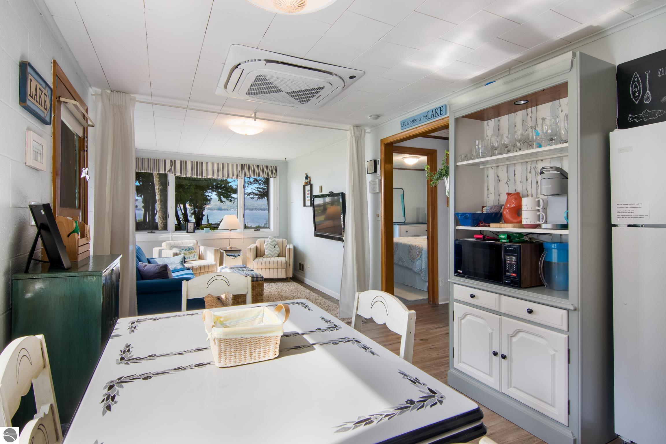 8679 Deadstream Road