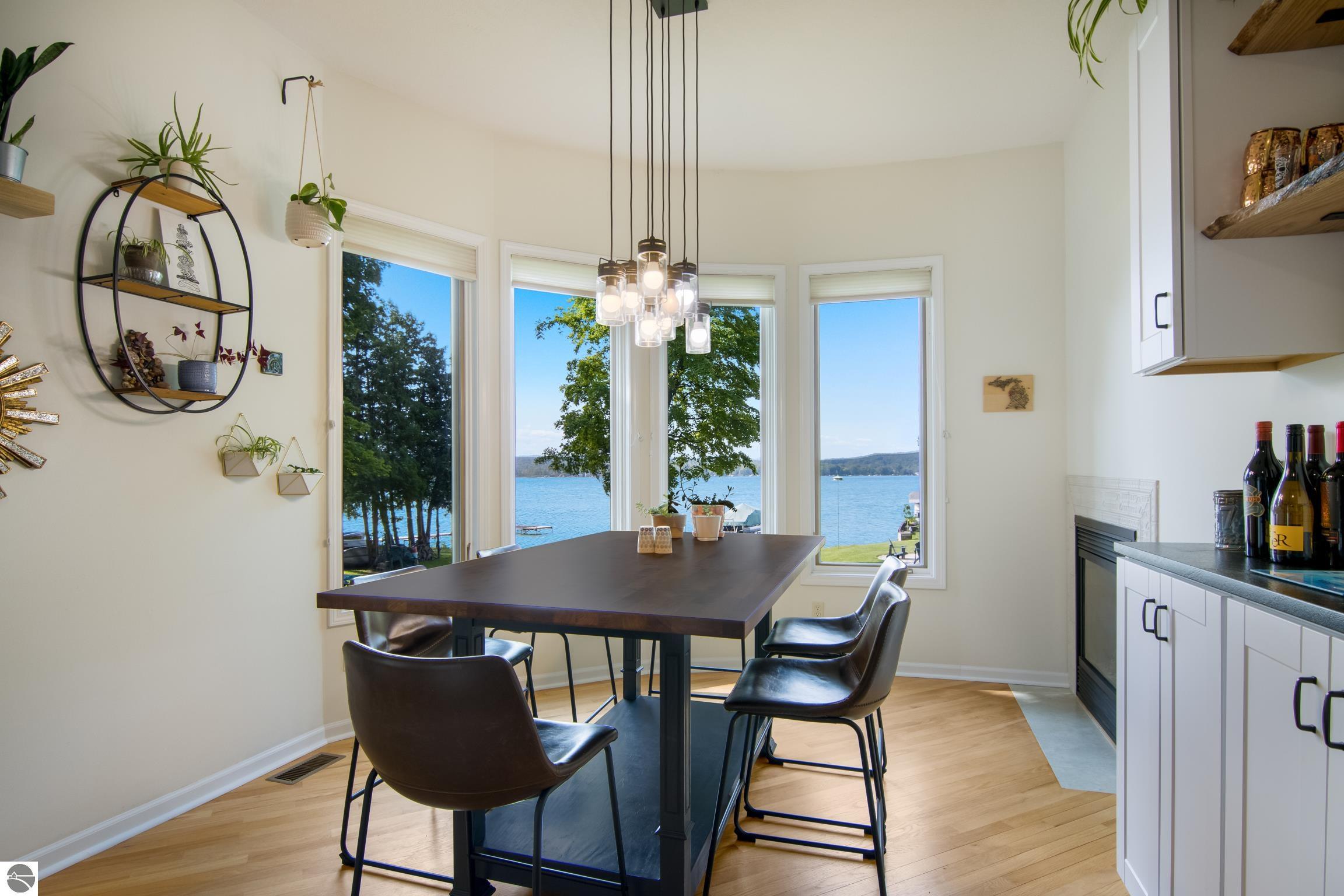 8679 Deadstream Road